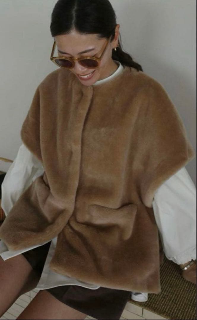 完売！bow.a ボウエー　FAKE FUR VEST