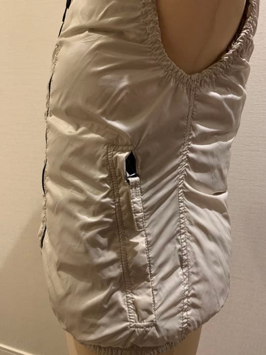 ダウンベストDuvetica リバーシブル