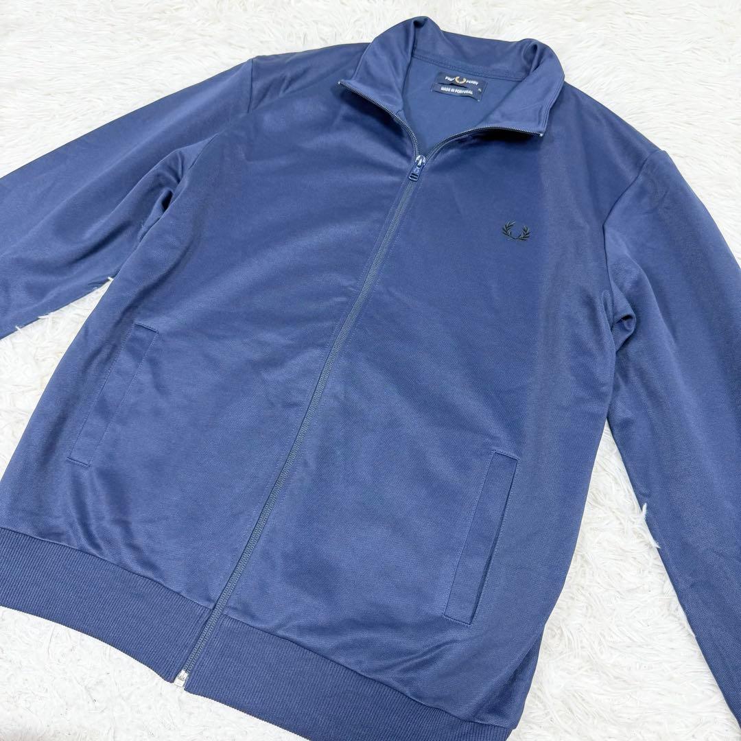 【美品】FREDPERRY フレッドペリー　トランクジャケット ストレッチ　刺繍