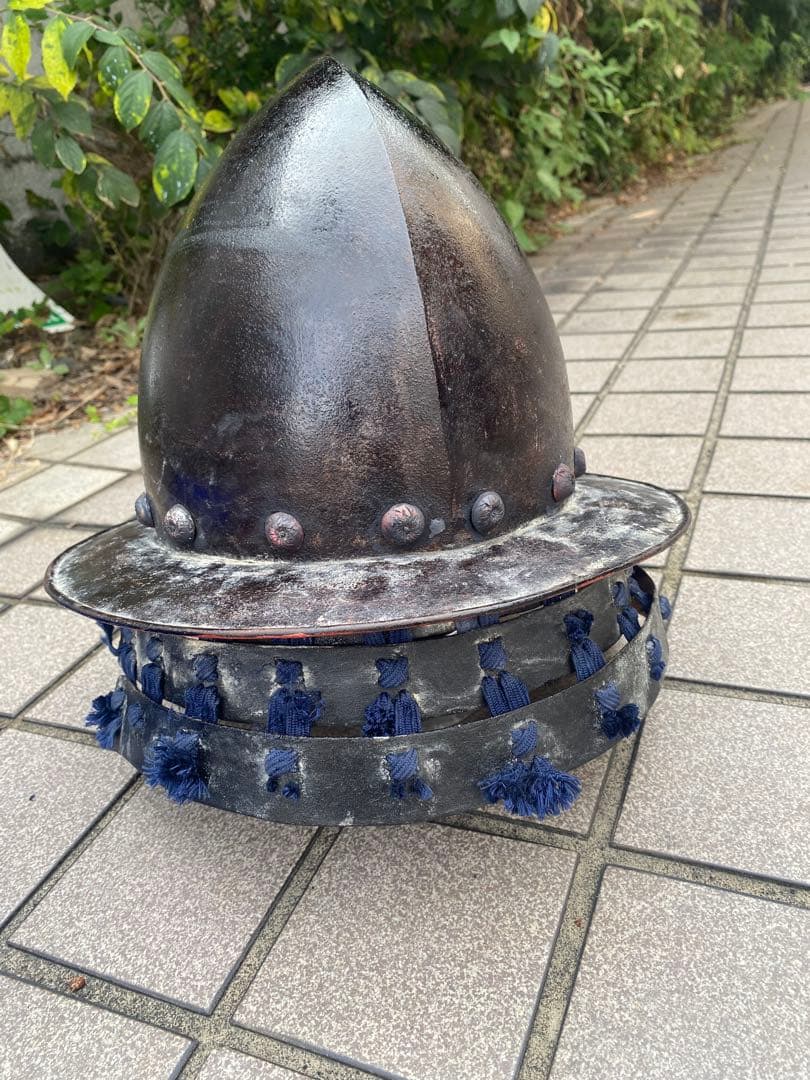 古い兜　ももなり兜？　甲冑　アンティーク　インテリア　時代武具　漆