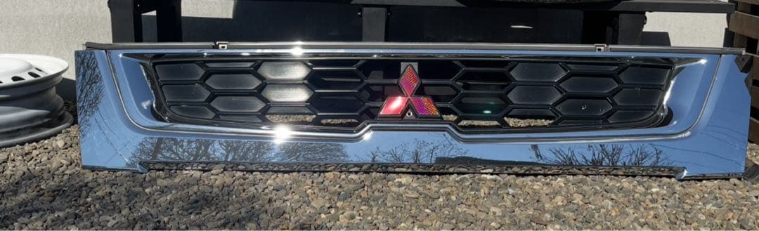 三菱ふそう　ベストワンファイター標準ボディーメッキグリル。