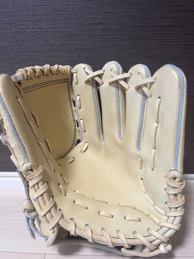 大幅値下げしました　未使用品　AG 特殊重心グローブ　投手特化　日本製