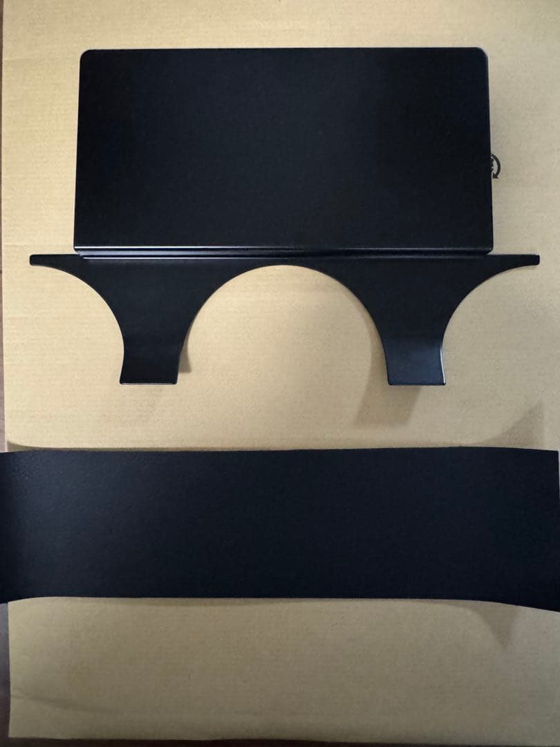 AUDI TT（8S）専用モニターステー　非売品（艶消し黒塗装済み） パネル　①