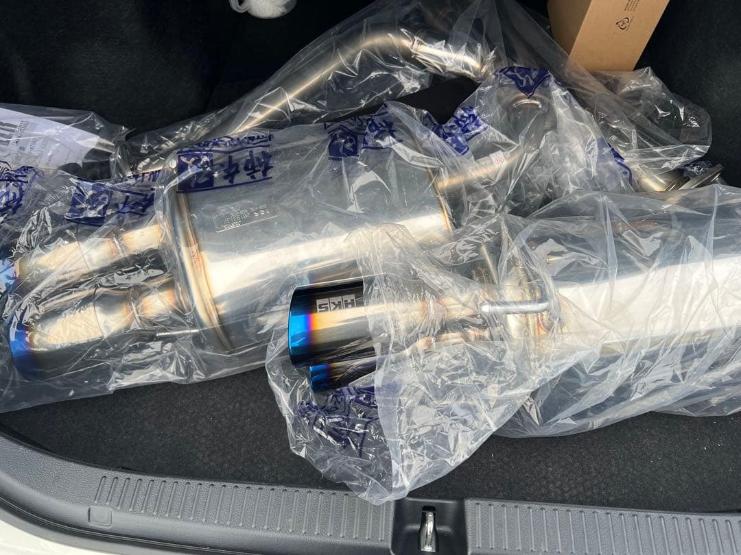 マークX HKS LEGAMAX Premium 4本出し