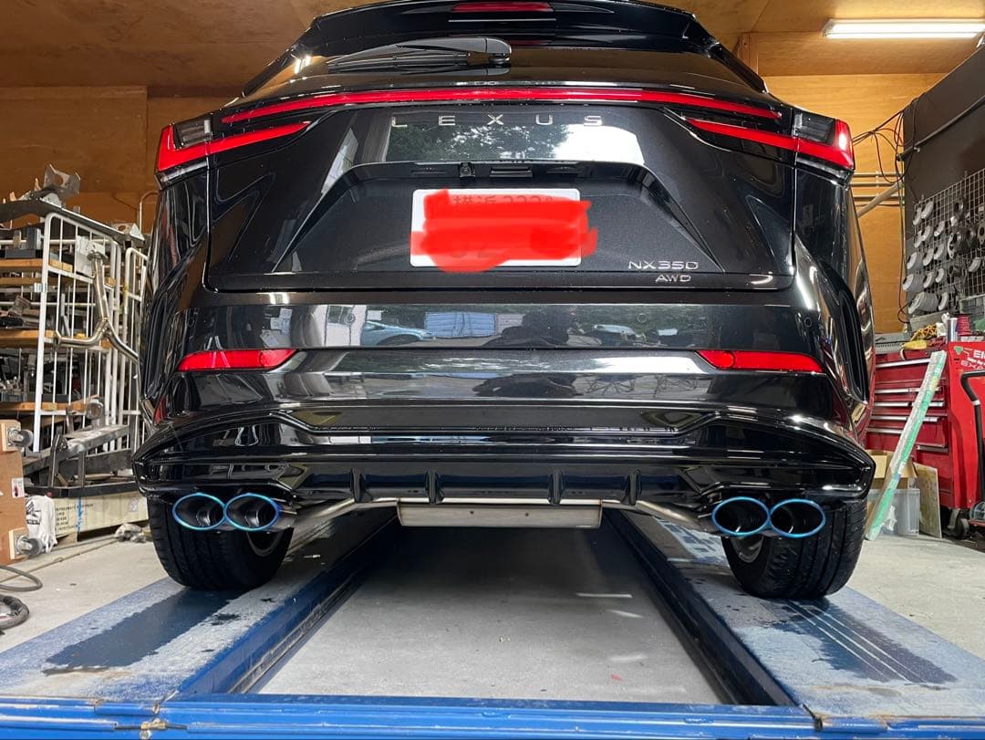 Lexus NX350Ｆスポーツ専用 EXART製チタンテール4本出しマフラー