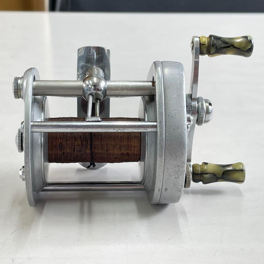 1940年 PFLUEGER SUPREME 1573 ダイレクトリール