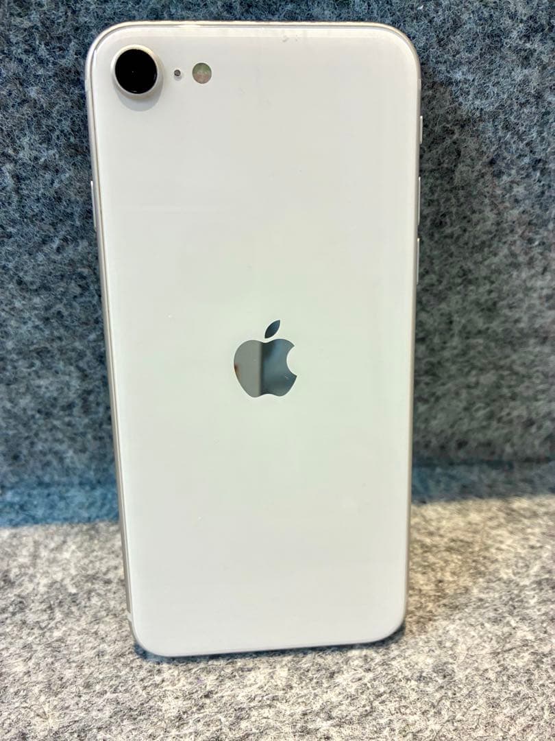 iPhone SE第3世代 64GB スターライト