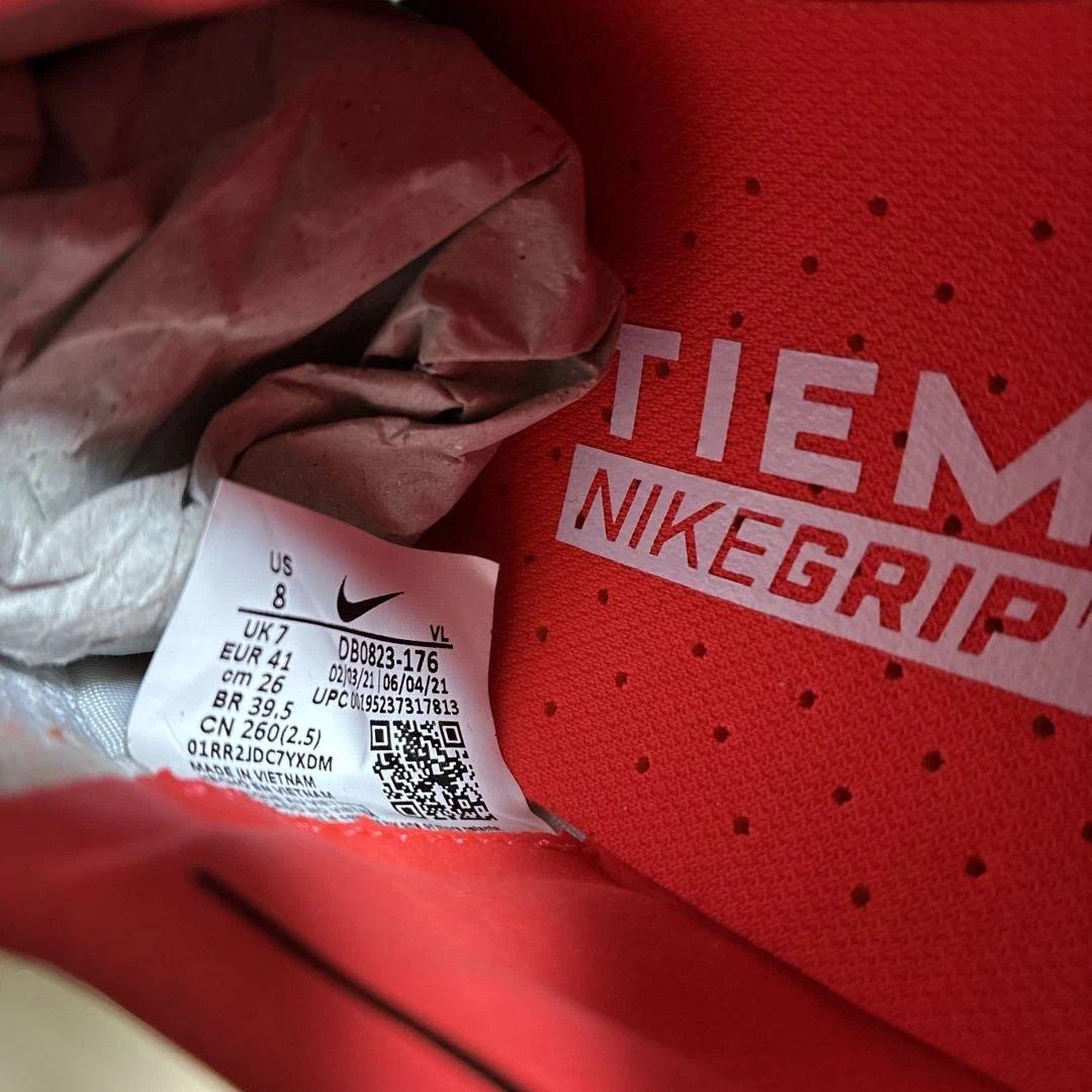 新品タグ箱袋あり　Nike ティエンポレジェンド9 HG 26cm スパイク