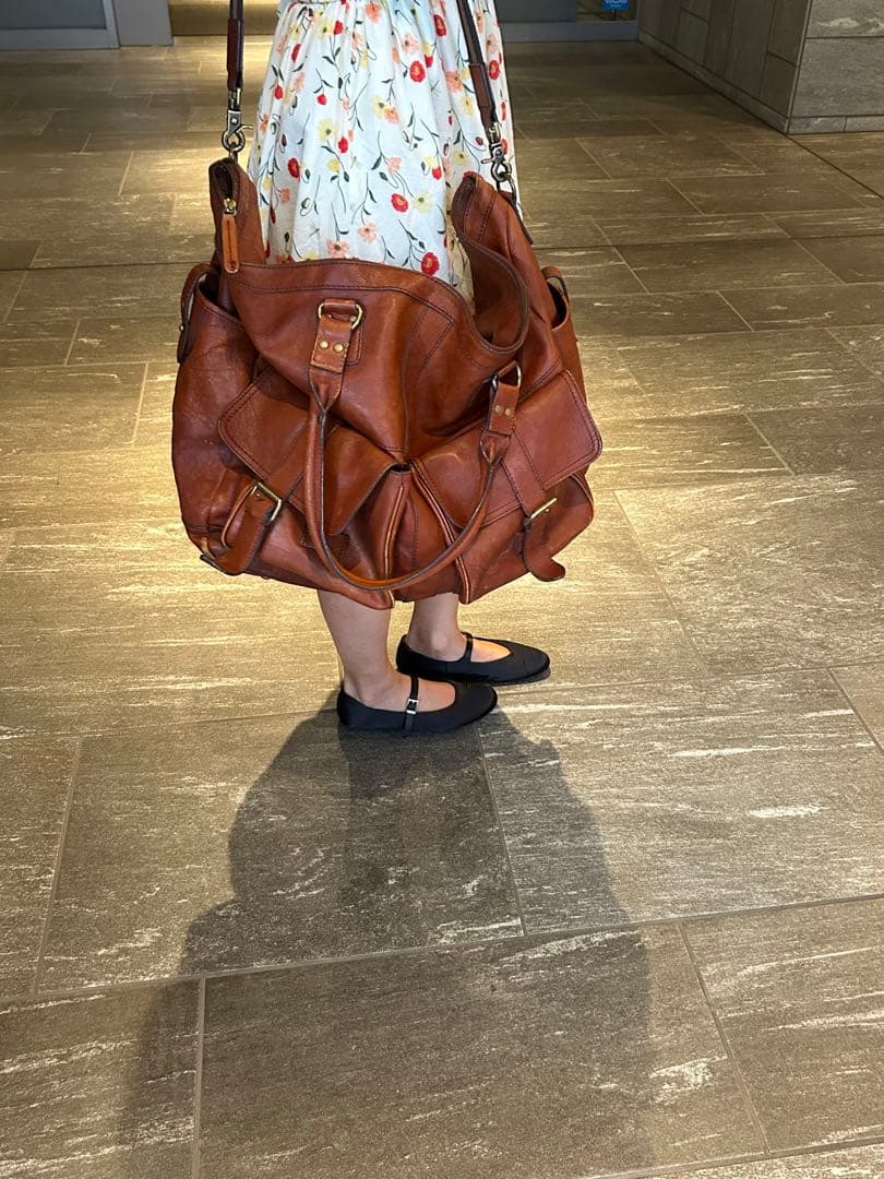 Banana Republic ￼ブラウンレザーダッフルバッグ