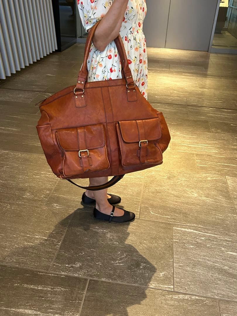 Banana Republic ￼ブラウンレザーダッフルバッグ