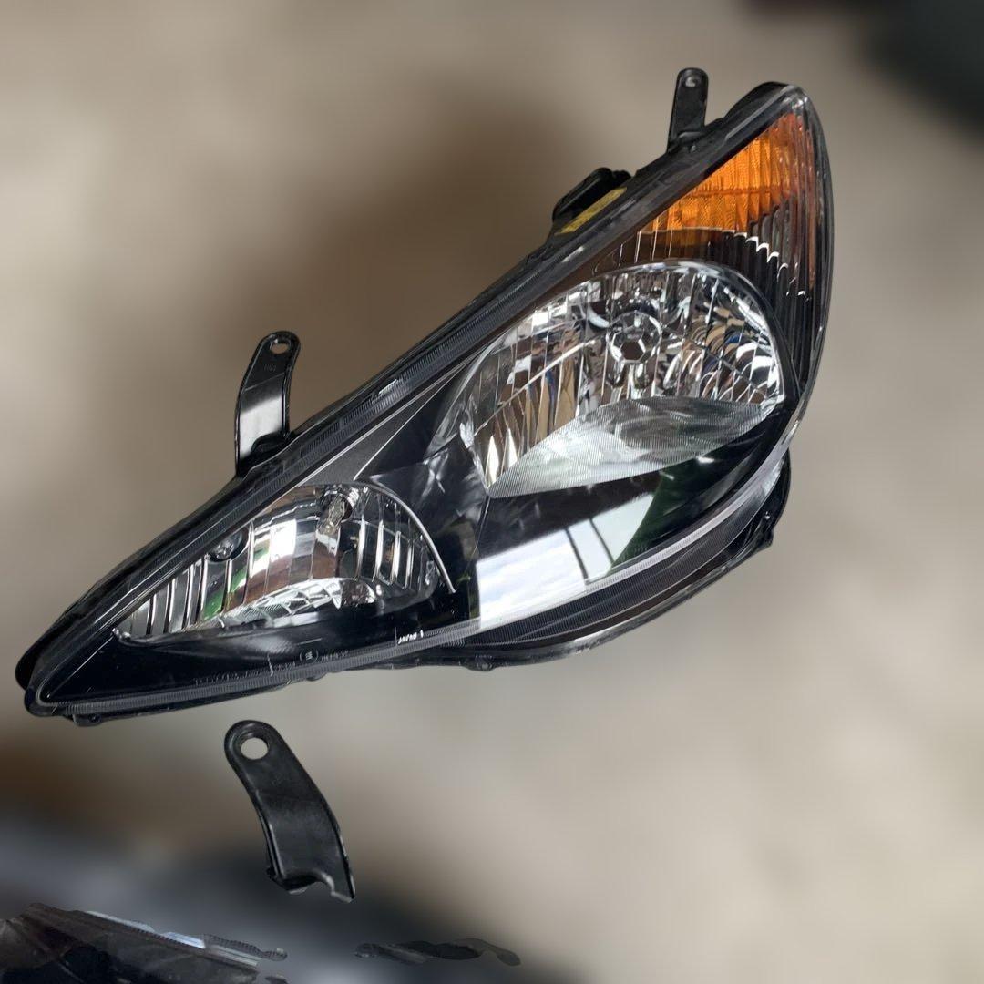 タイガース㊗️セ界制覇エスティマ　30 ヘッドライト 左右セッ中古品