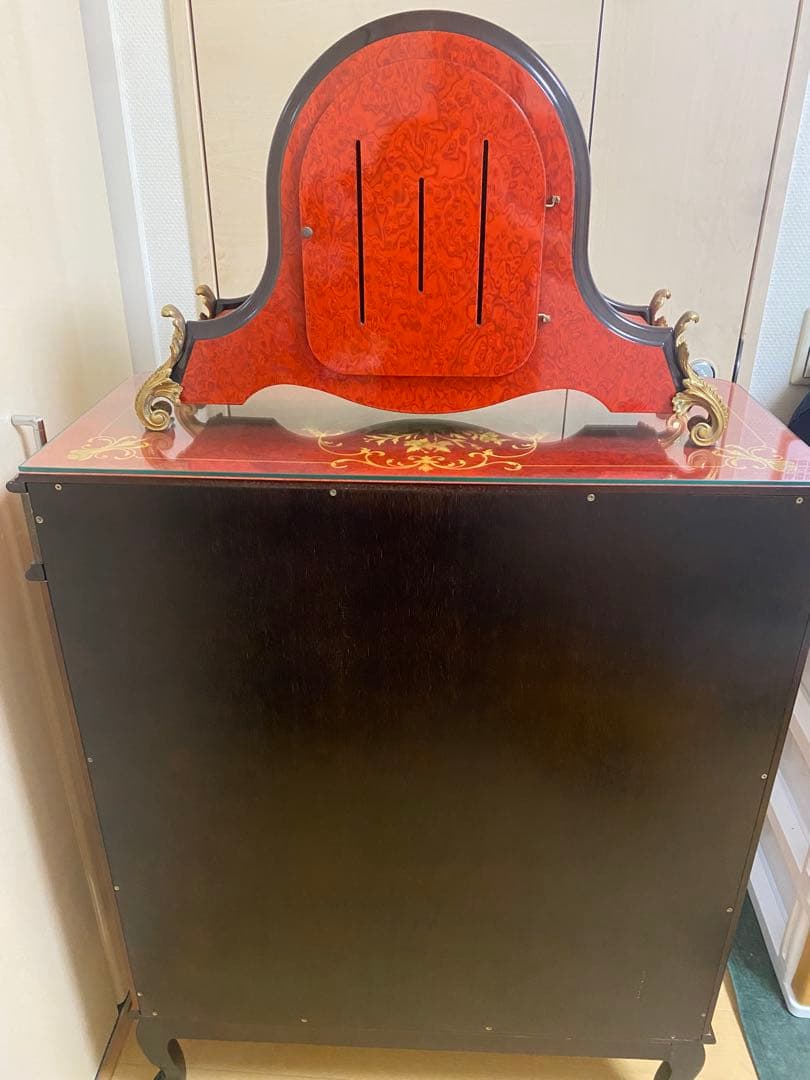 ARTEM社　クロックキャビネット