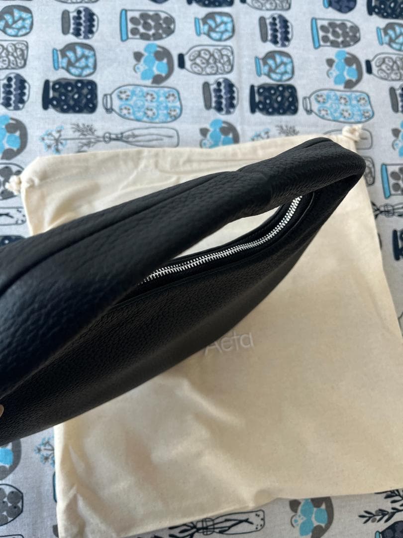 Aeta ROUND ONE SHOULDER：M