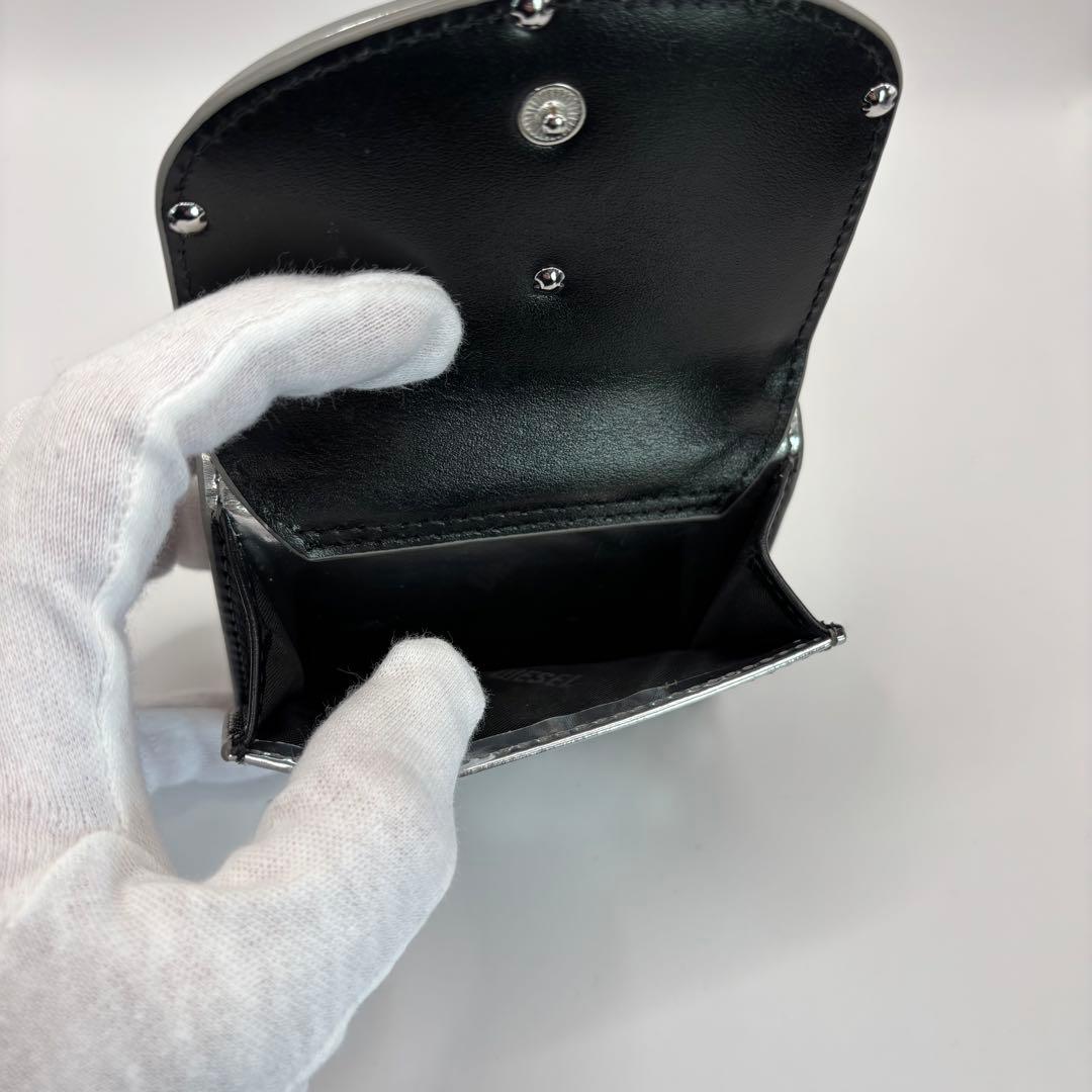 DIESEL 三つ折り財布　シルバー　1DR サークルロゴ　ウォレット　Dロゴ