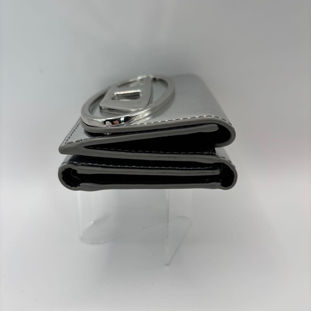 DIESEL 三つ折り財布　シルバー　1DR サークルロゴ　ウォレット　Dロゴ