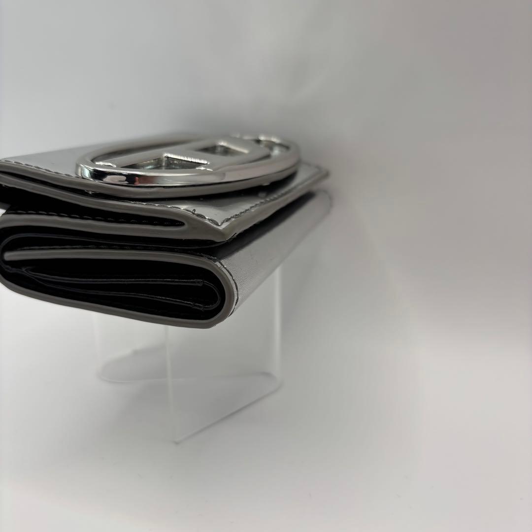 DIESEL 三つ折り財布　シルバー　1DR サークルロゴ　ウォレット　Dロゴ