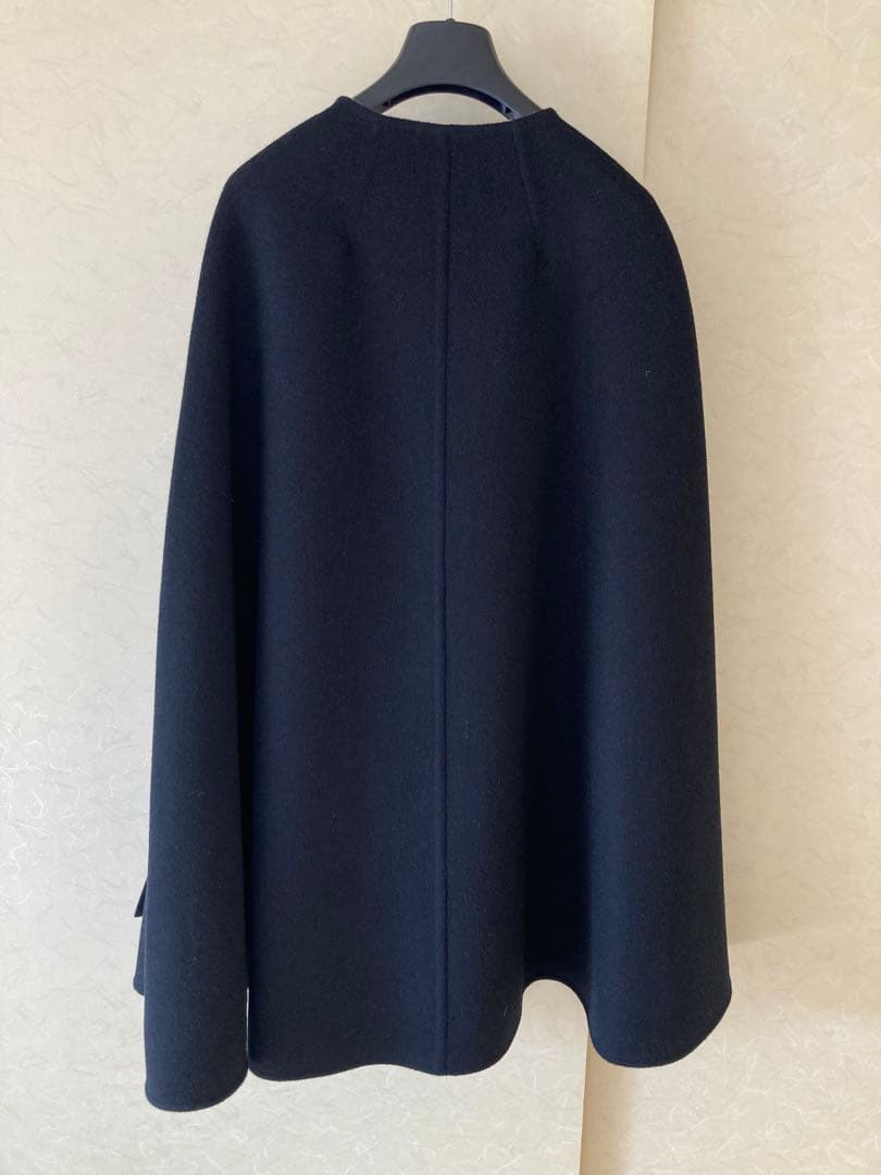 ジャケット・アウター Harris Grace Cashmere Reversible Cape