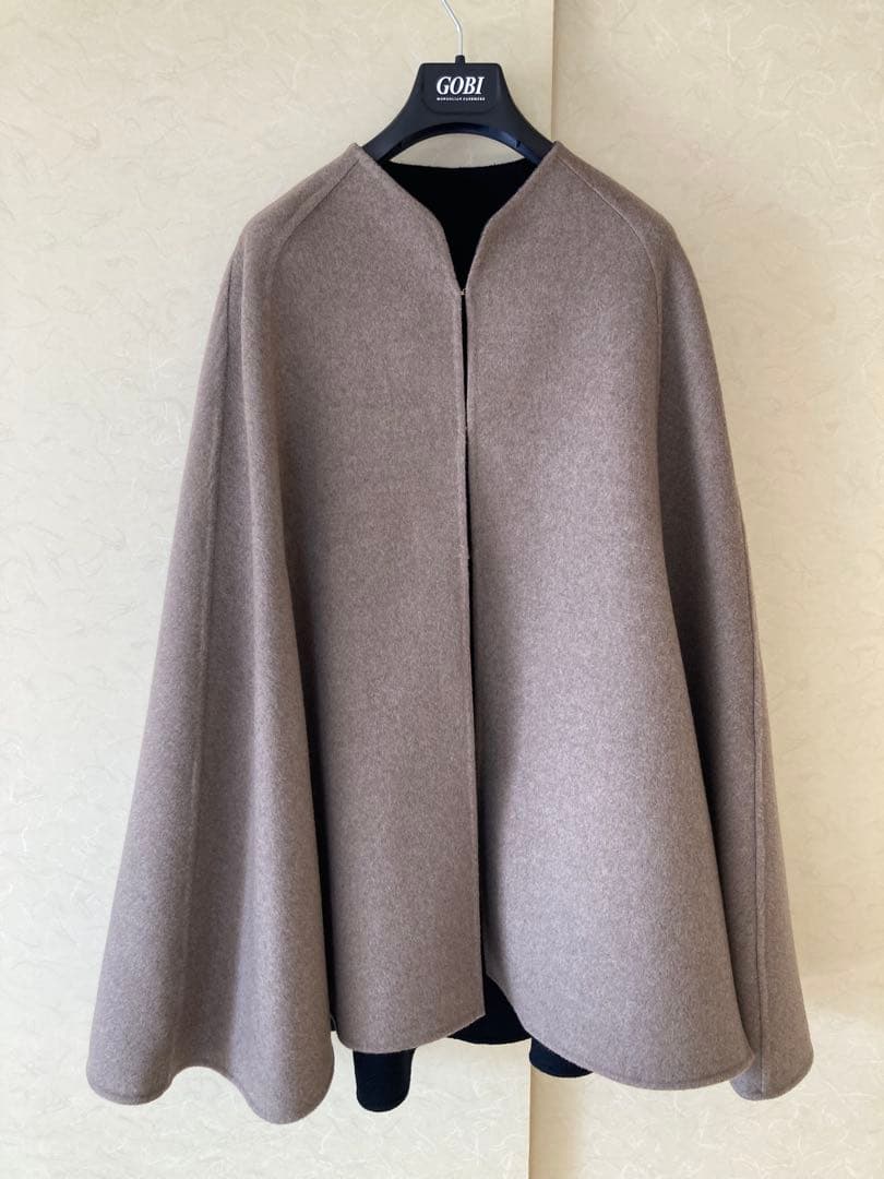 ジャケット・アウター Harris Grace Cashmere Reversible Cape