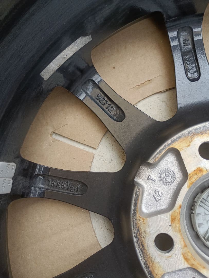 アクアNHP10中古純正アルミホイール4本セット