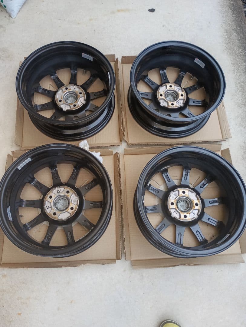 アクアNHP10中古純正アルミホイール4本セット