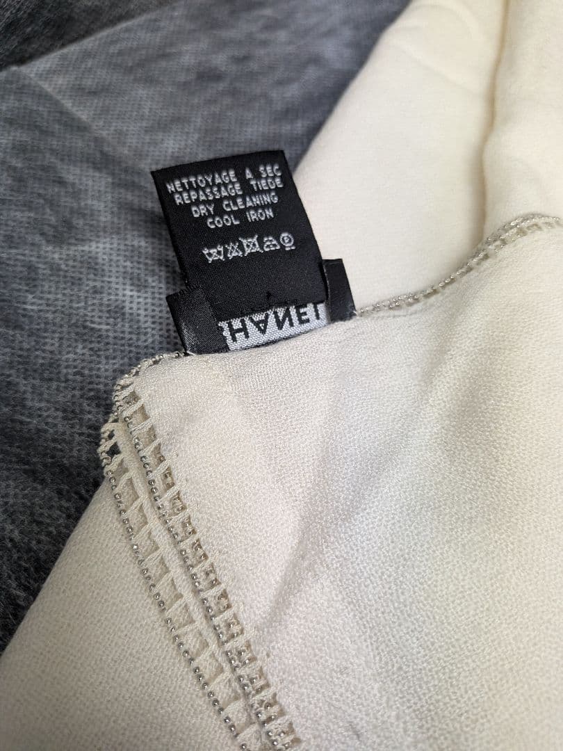 CHANEL アイボリー ロゴ ストール