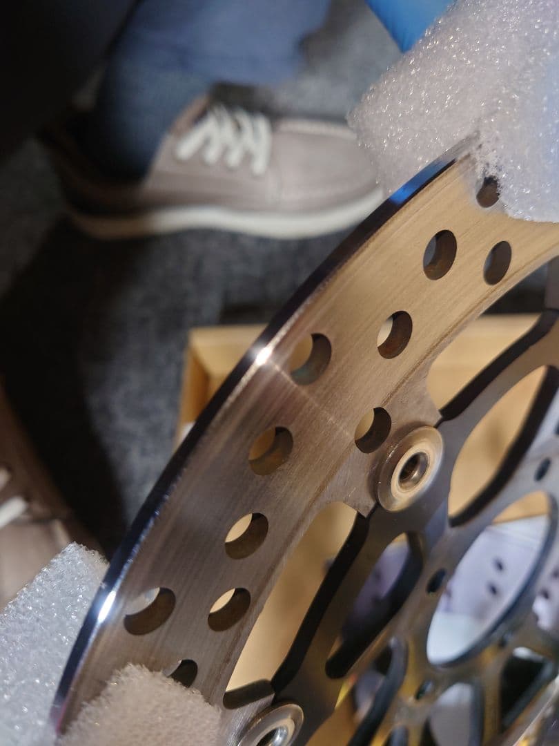 パニガーレV2 bremboフロントブレーキディスク 左右 純正取り外し品