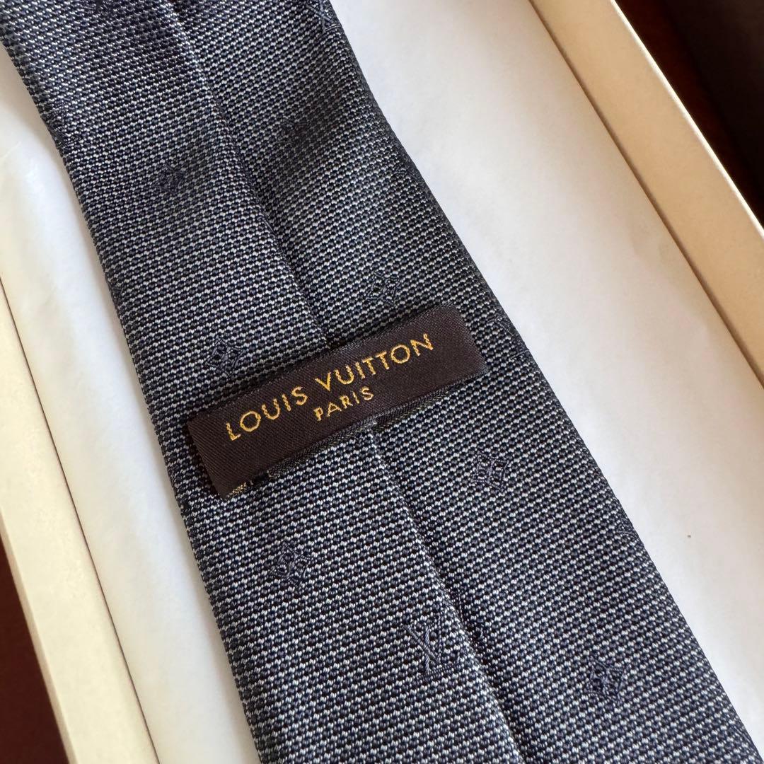 最高級 ルイヴィトン イタリア製 モノグラム ネクタイ ソリッドタイ グレー