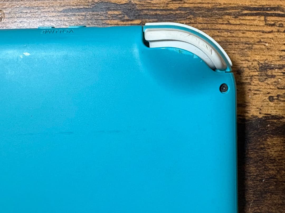 【おまけ付き】Switch Lite 水色・充電器＆モンハンソフト2本おまけ付