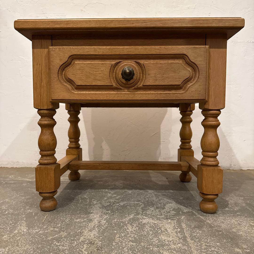 ビンテージ　木製サイドテーブル　引き出し付き 2