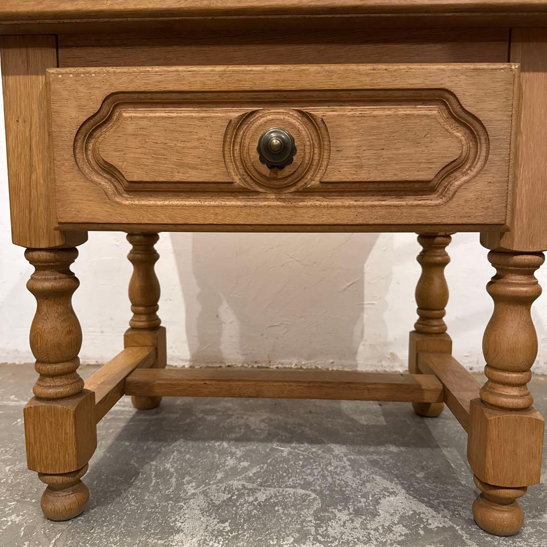 ビンテージ　木製サイドテーブル　引き出し付き 2