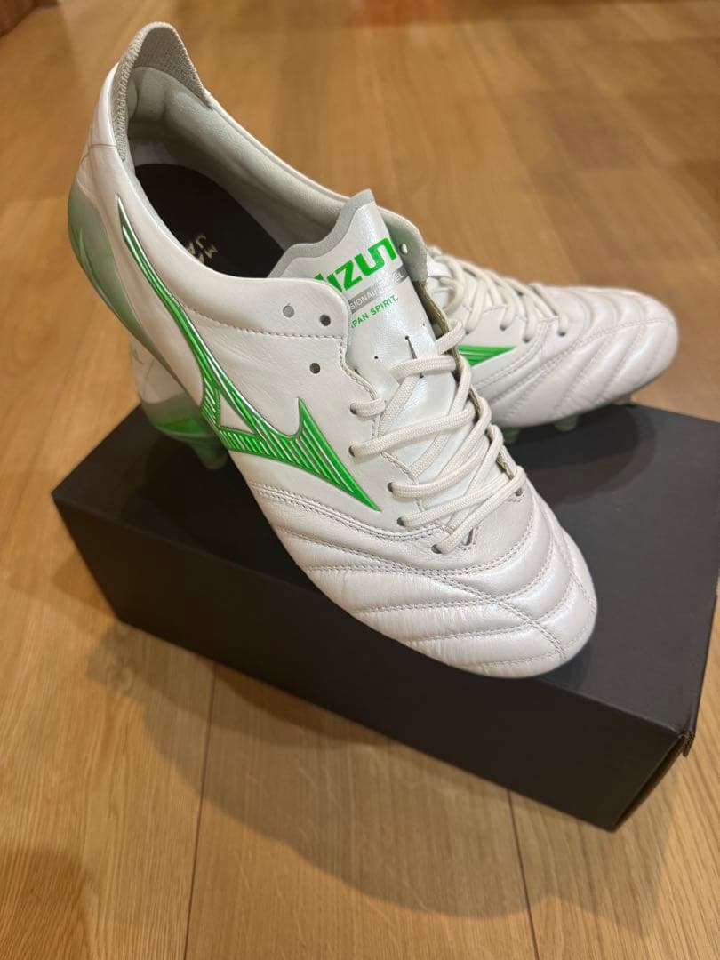 Mizuno サッカーシューズ プロフェッショナルモデル　モレリア　白緑　限定品