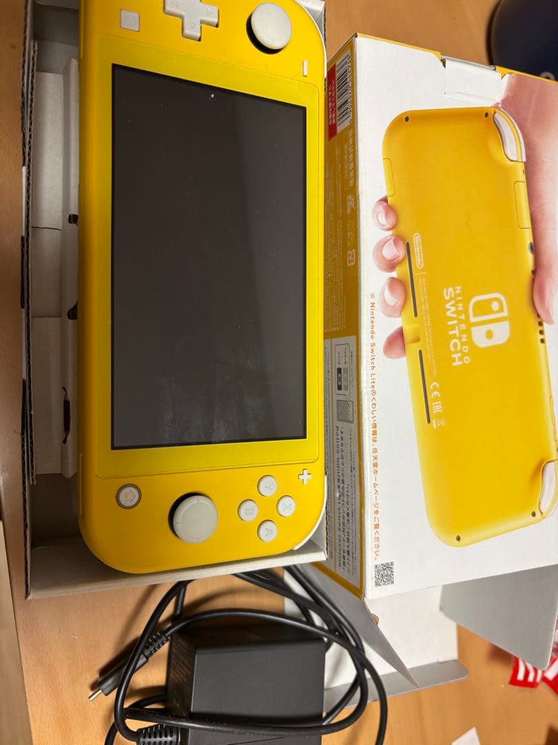 保証書付Nintendo Switch Lite イエロー本体 ACアダプター