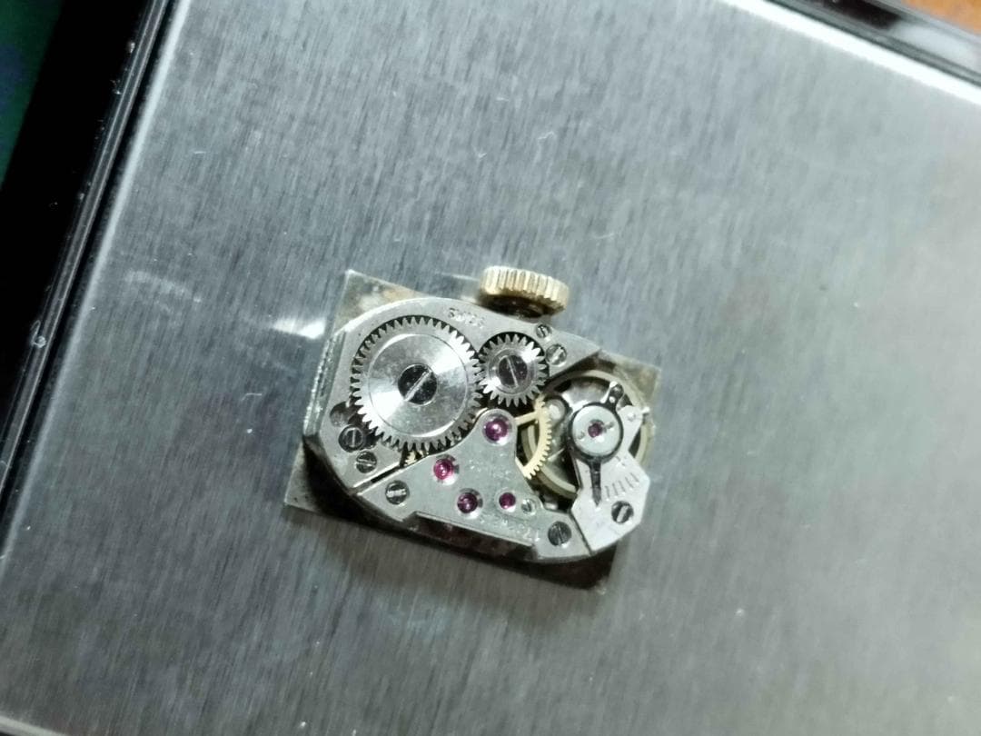 DEN-RO 手巻き　スクエア　Ｋ18　0750　稼働品　18金　ビンテージ