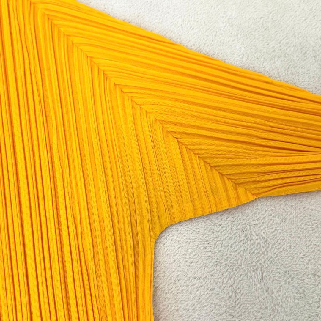 美品✨PLEATS PLEASE プリーツ　スリット入り　イエロー　長袖