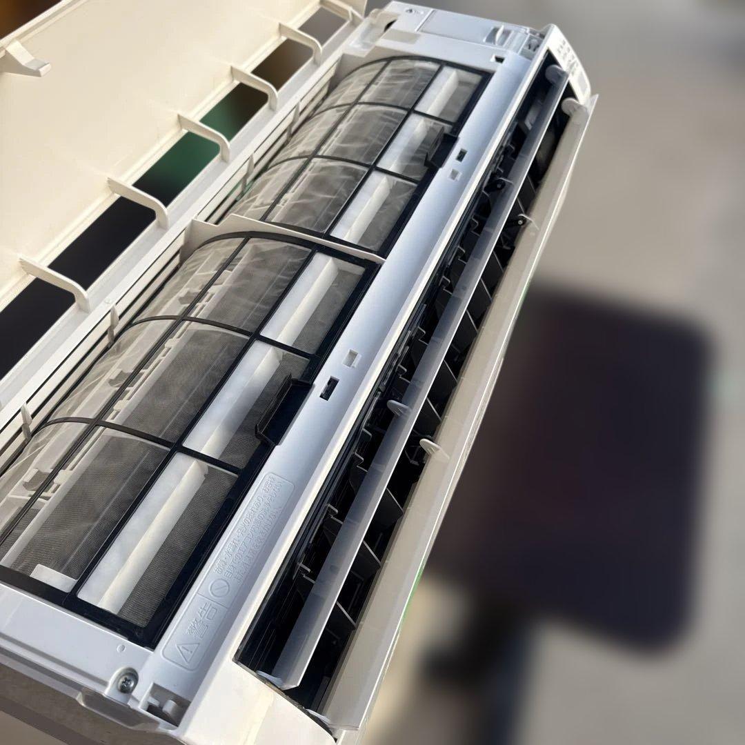 富士通 ルームエアコン AS-V22H-W 主に6畳用