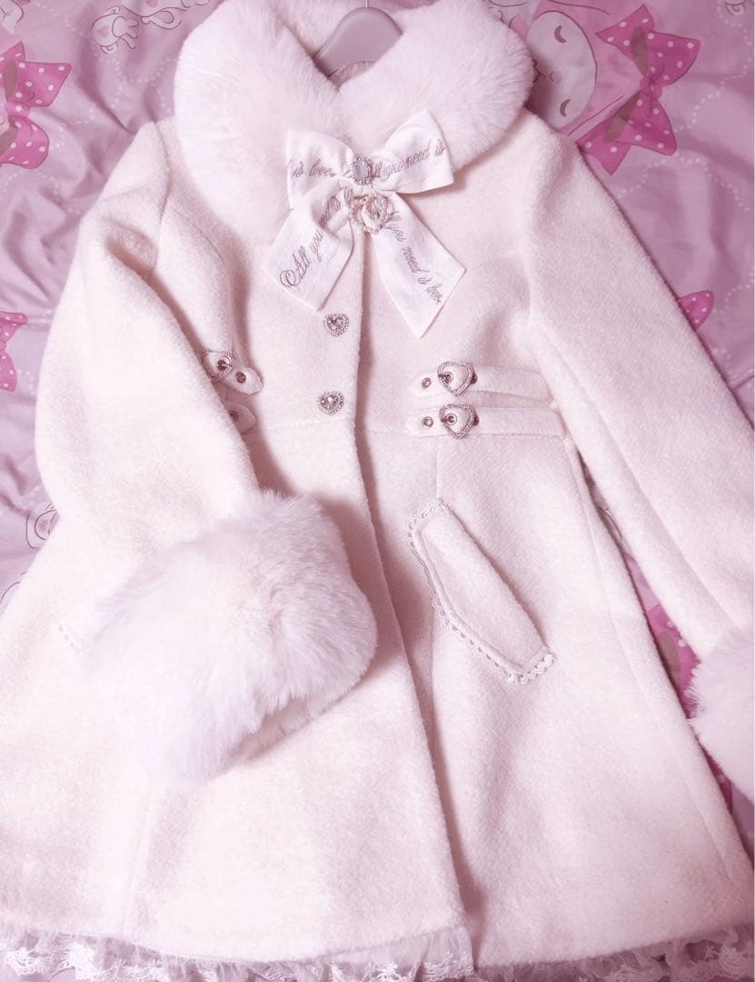 ♥ ♥ ♥リズリサ ビジューリボンミニ丈Aラインコート ホワイト