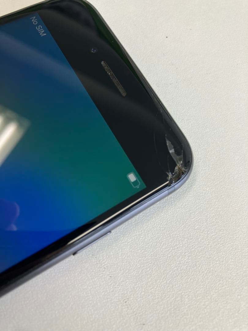 iPhone8スペースグレイ64gb SIMロックなし本体のみ