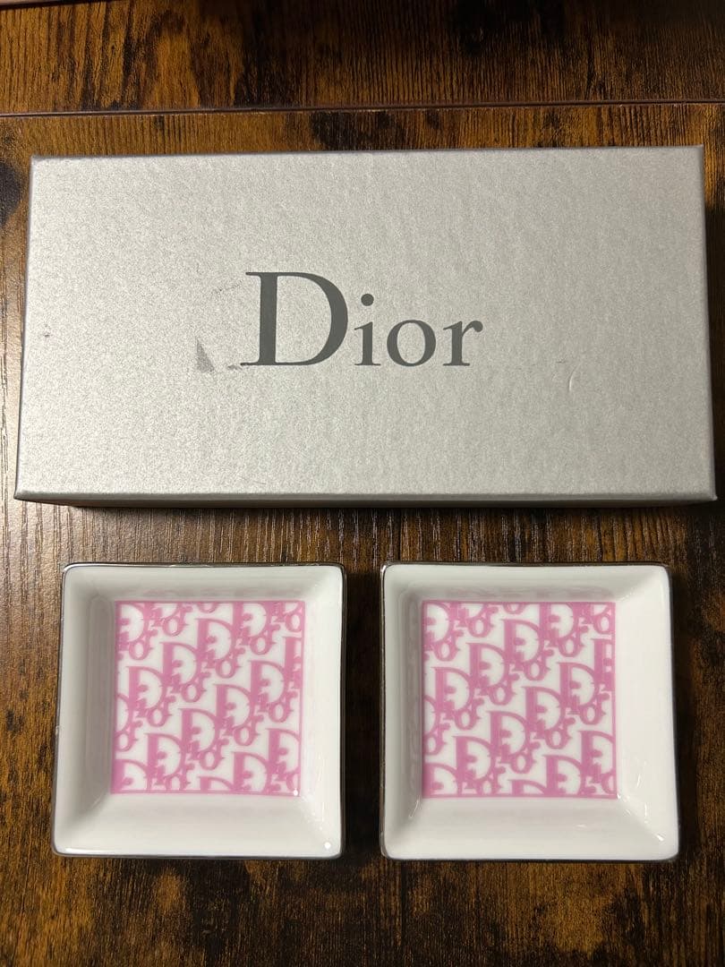 Dior ディオール　トロッターピンクロゴ 陶器トレイ 2枚セット小物入れ