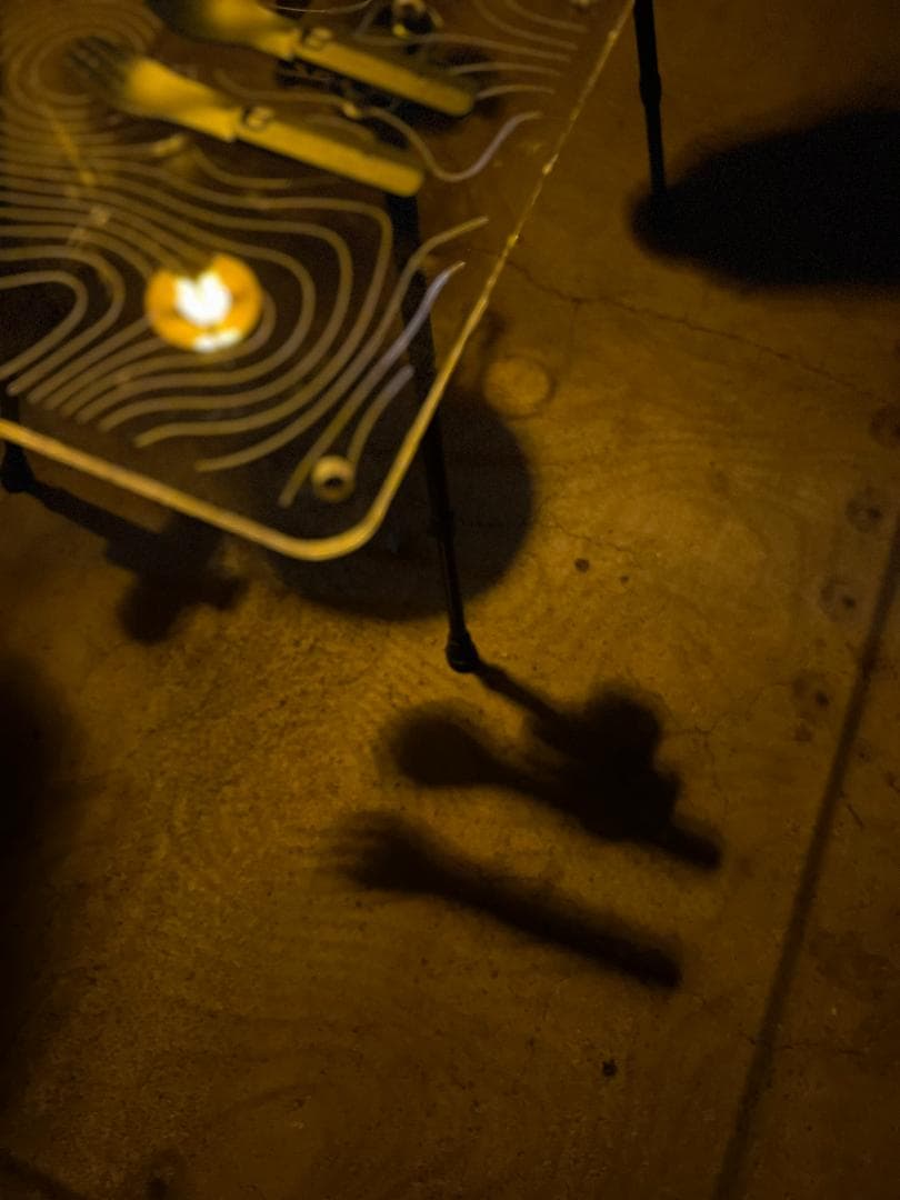 28000円→アウトレットSALE！アクリルキャンプテーブル80ｘ40ｃｍ棚付き