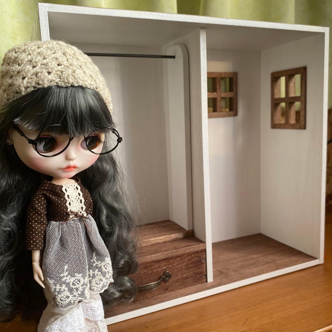 おうち型人形用木製収納ケース　ネオブライス　アイシードール　ドール用クローゼット