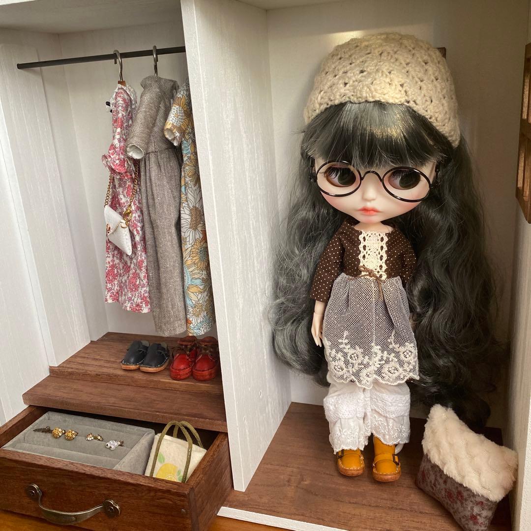 おうち型人形用木製収納ケース　ネオブライス　アイシードール　ドール用クローゼット