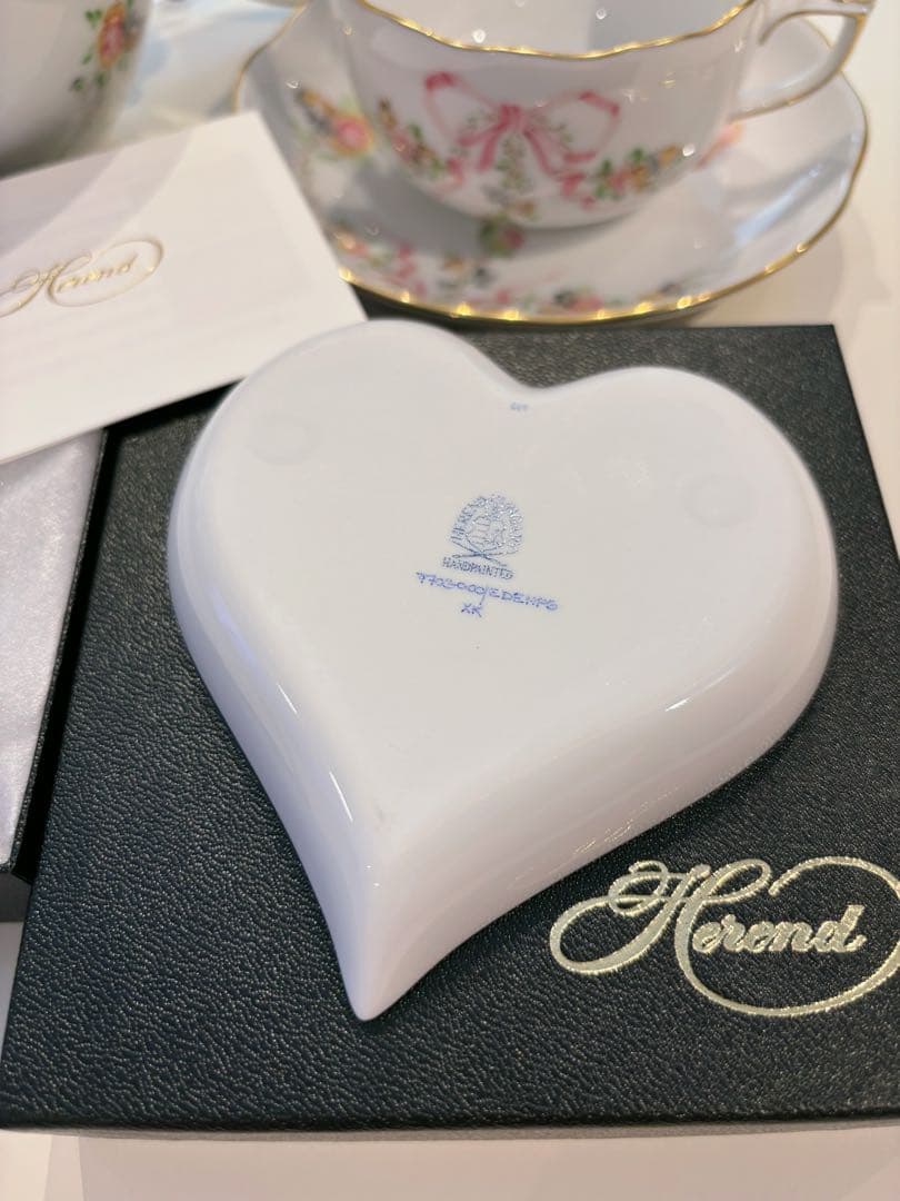チ*】様 ヘレンド　新品未使用　リボンローズドラジェ　ハート ディッシュ