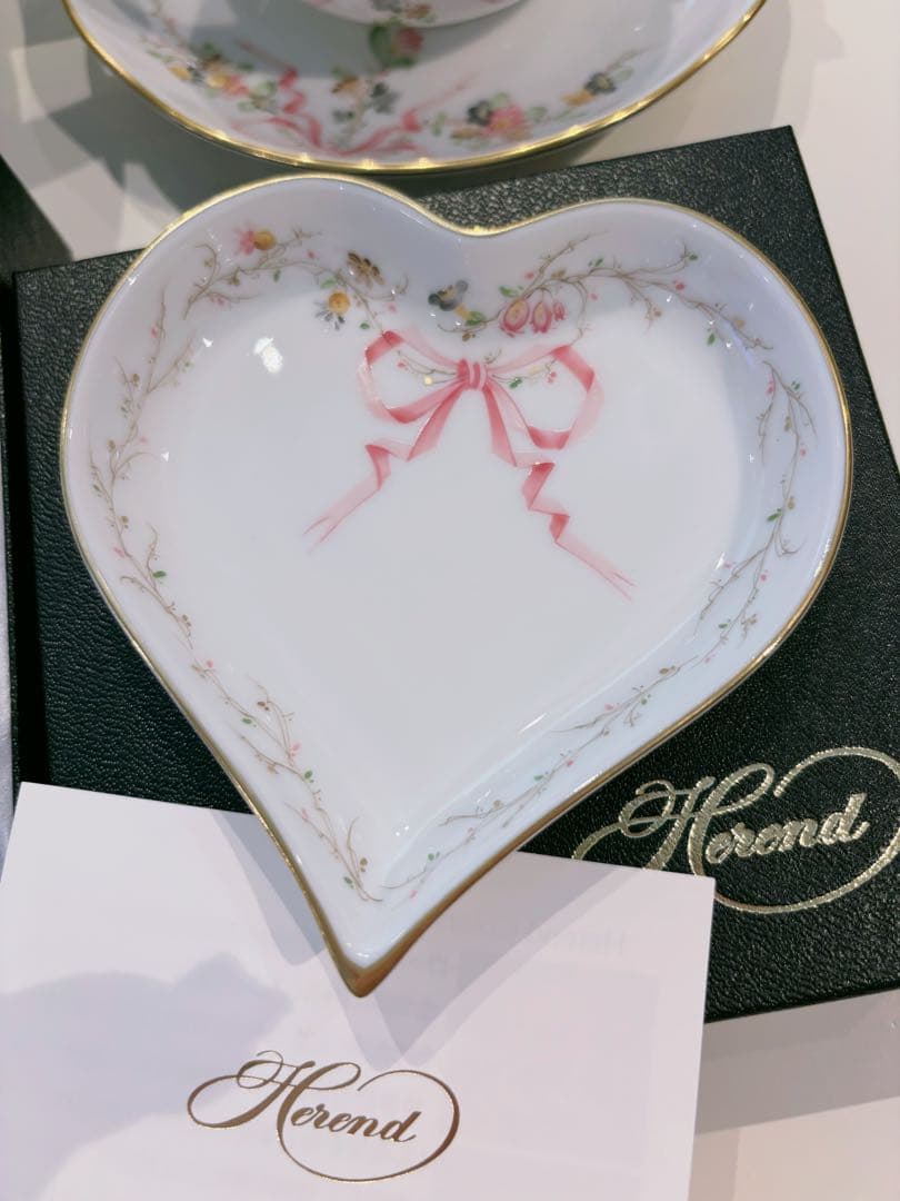 チ*】様 ヘレンド　新品未使用　リボンローズドラジェ　ハート ディッシュ