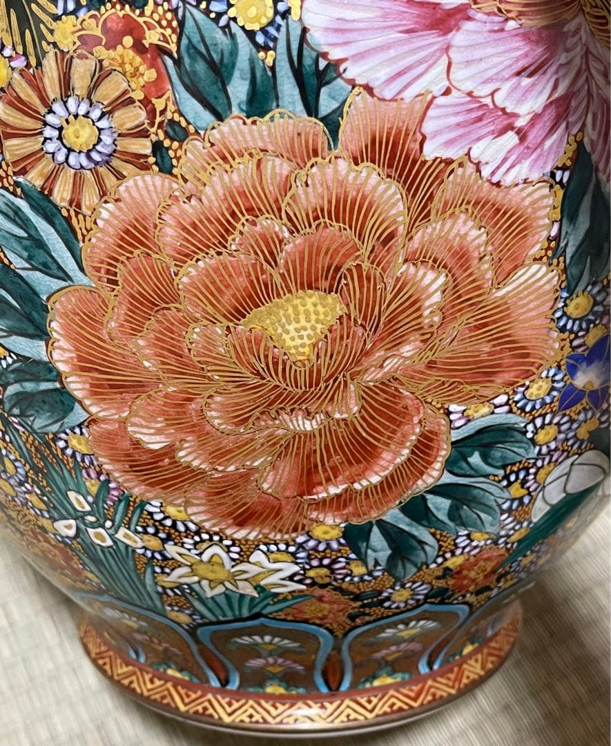 田*中様 豪華絢爛金襴手九谷盧湖造手描き 細密画 百花 花詰 金彩 色絵 九谷焼