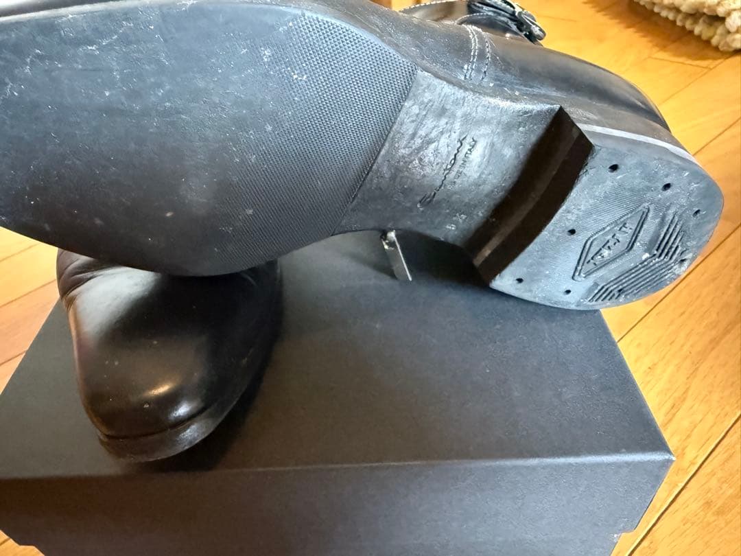 サントーニ　レザーアンクルブーツ ブラック