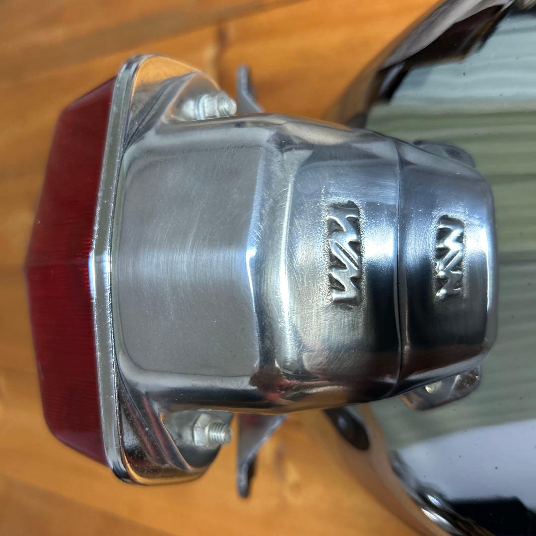 SR400 WMテールライトベース付 リヤフェンダー