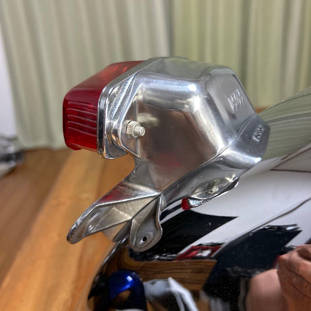 SR400 WMテールライトベース付 リヤフェンダー