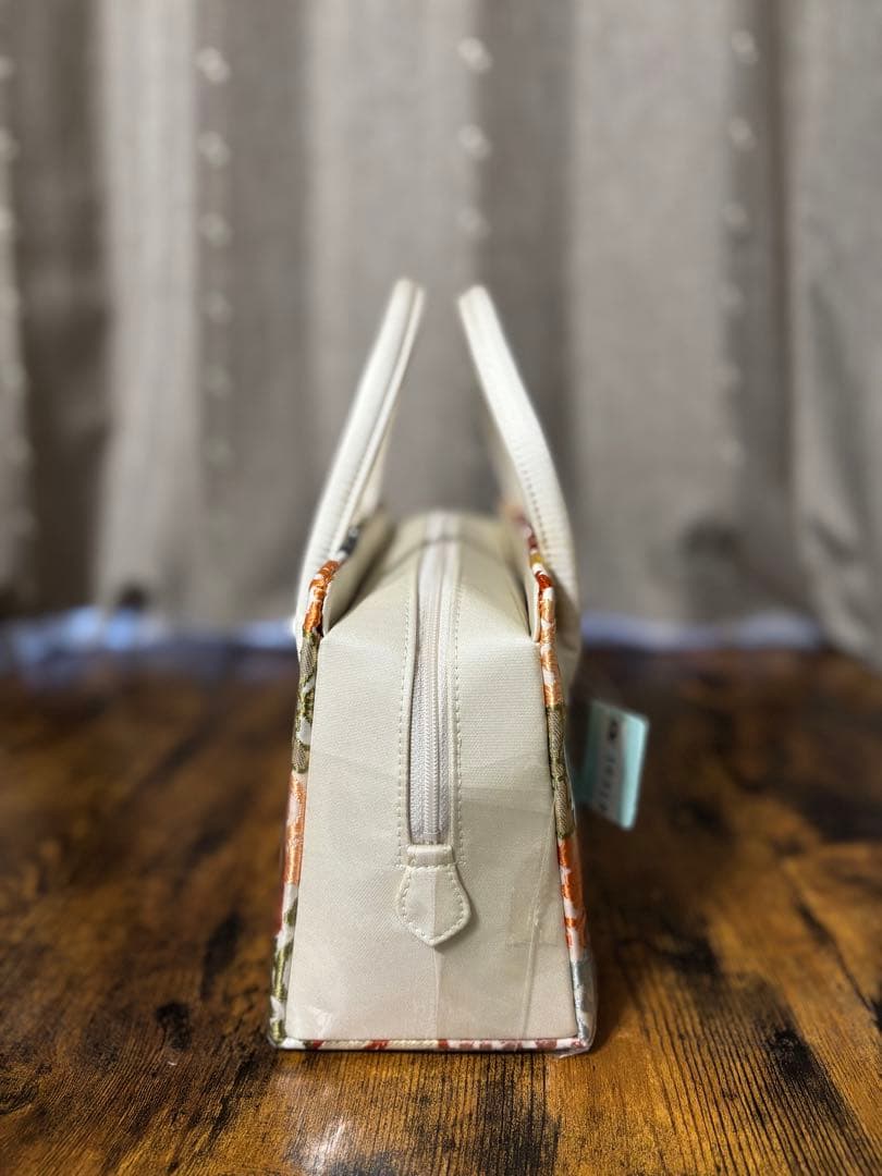 刺繍模様 ボックス型和装用バッグ