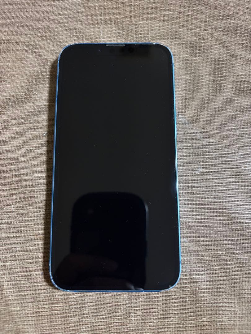 iPhone13 ブルー 128gb背面ひび割れ