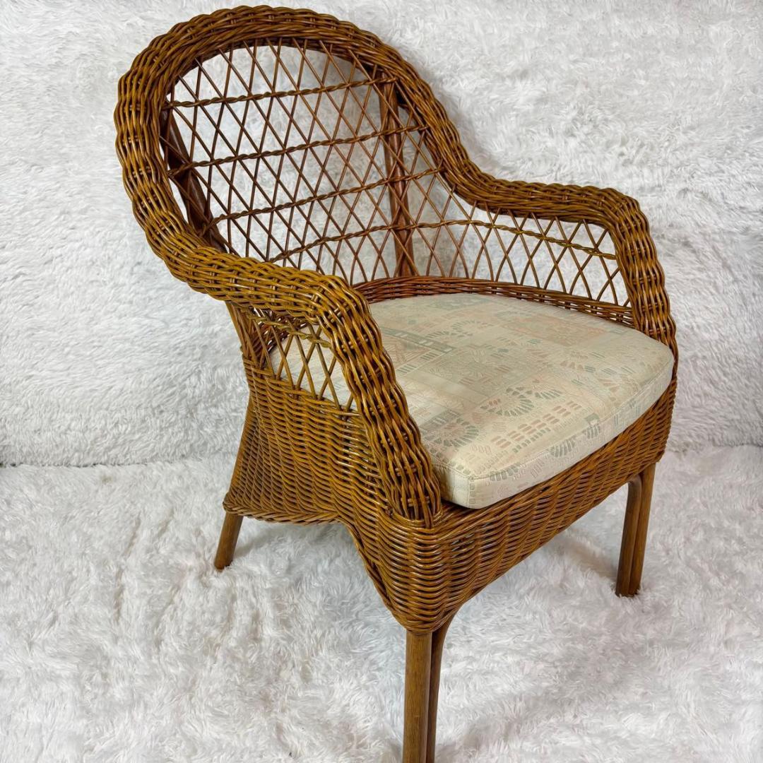 『美品』カサブランカ　ラタン　籐　アーム付き　クッション付き　チェア